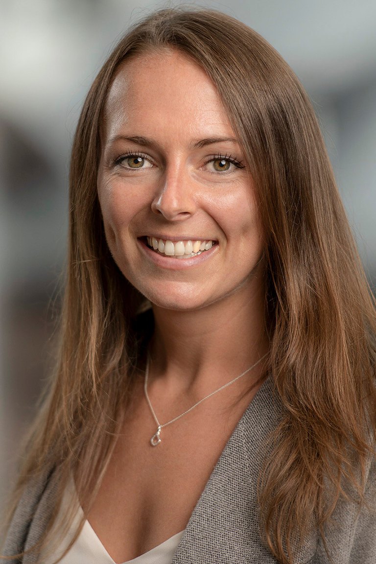 PORTRAIT_Elizabeth Riley PORTRAIT_Elizabeth Riley
