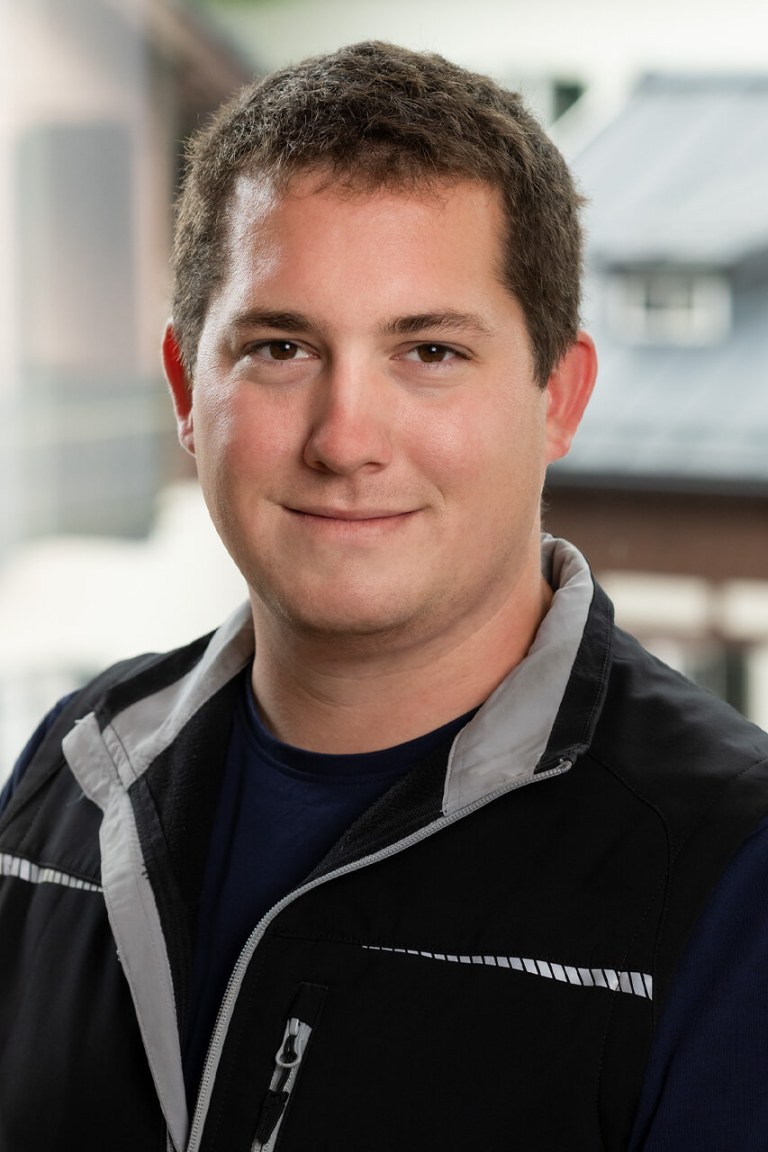StGIS_teacher_portraitsWEB Names-2021-02_0004__LR_9715-1 StGIS_teacher_portraitsWEB Names-2021-02_0004__LR_9715-1