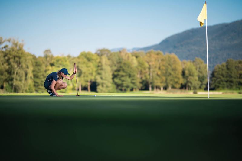 Golf activity at St. Gilgen International Boarding School